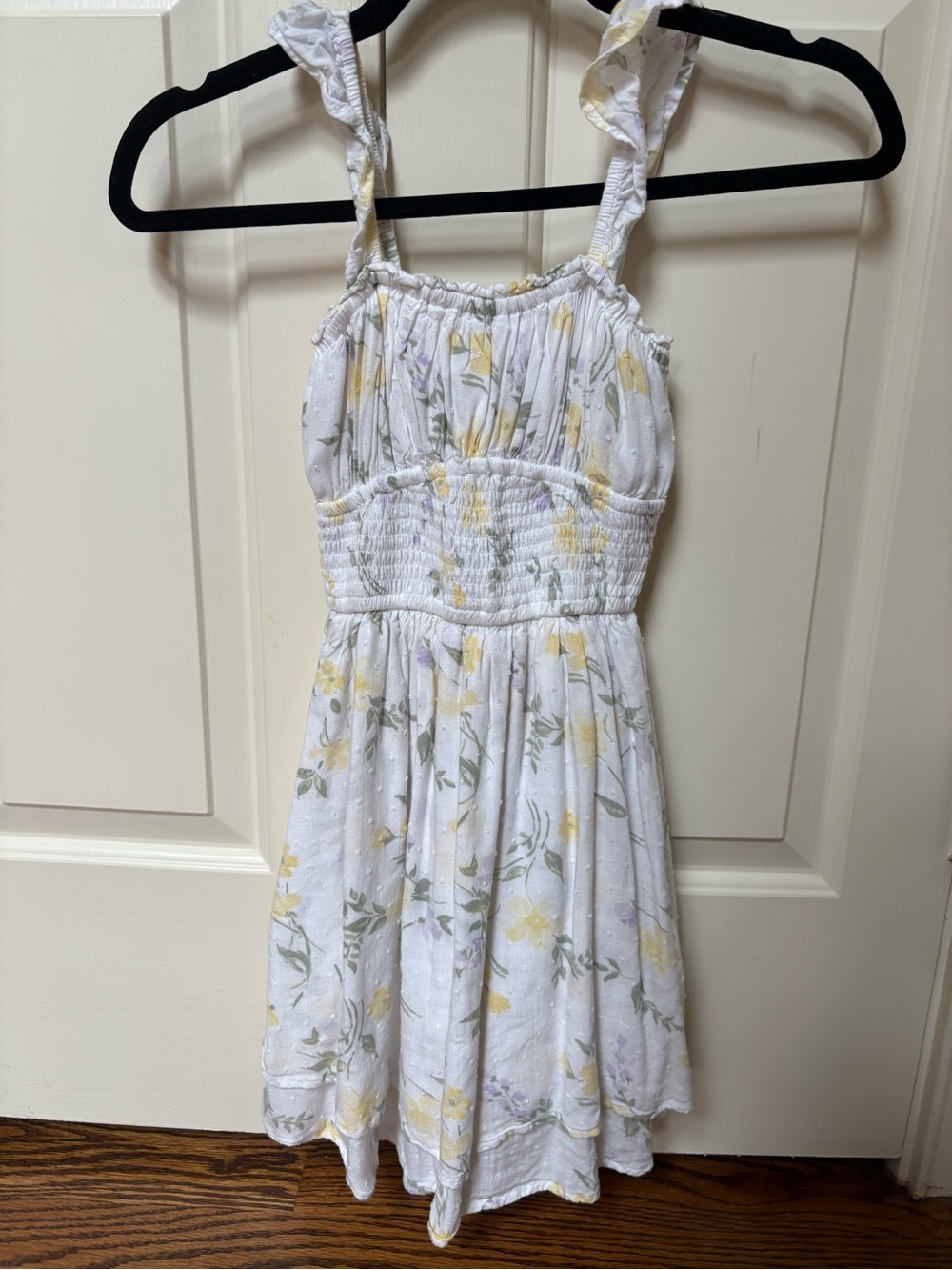Hollister Women’s White Floral Sundress with Yellow Flowers and Pockets